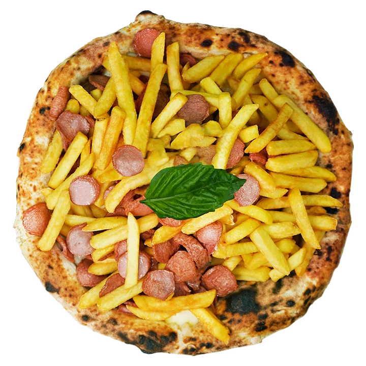 La pizza 2.0 con patatine e würstel, foto vera
